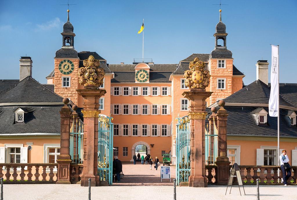 Gaestehaus Am Schloss Schwetzingen Exterior photo